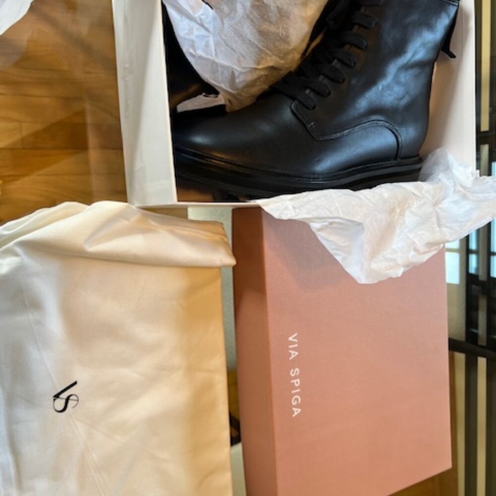 VIA SPIGA Kinley Combat Boots Black Leather Pull Tab Toe Block Heel size 11